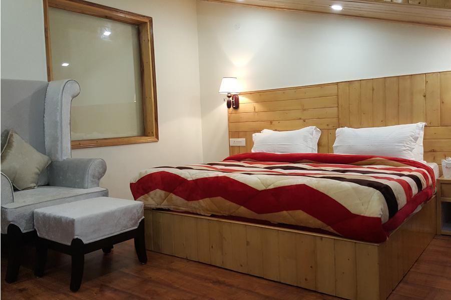 Hotel Kayanat Далхаузи Экстерьер фото